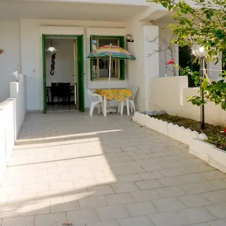 Holiday home Baia Verde Di - Villino A Schiera A 250 Mt Dal Mare